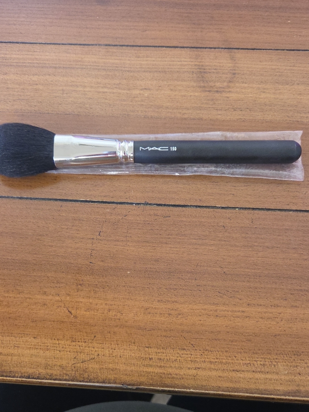 MAC Cosmetics 150 Powder Brush - Black and Silver
